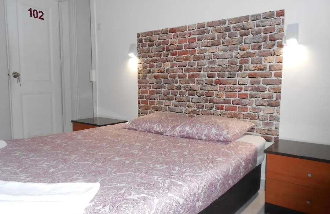 Crescent Rooms-1